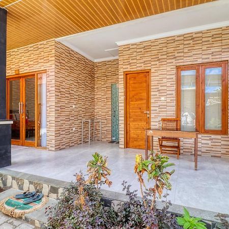 Nibugi Guest House Toyapakeh المظهر الخارجي الصورة